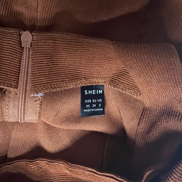 XS DRESS - Picture 3 of 3